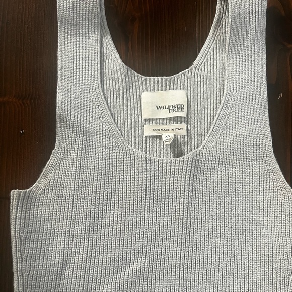 NWOT Aritzia Wilfred Free Sleeveless Tank Crop Top - Picture 4 of 6